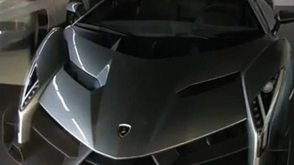 Lamborghini Veneno - Image via Mobile