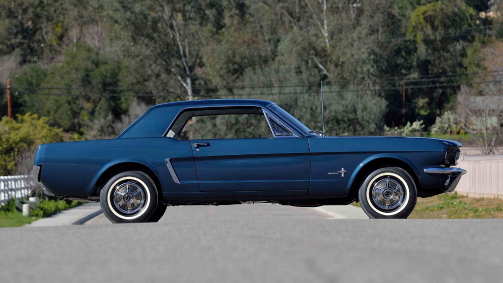 1965 Ford Mustang bearing VIN 5F07U100002