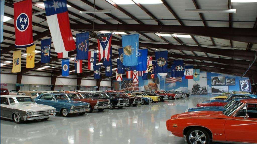 Villa in Fairfield, CA has a 100-car garage