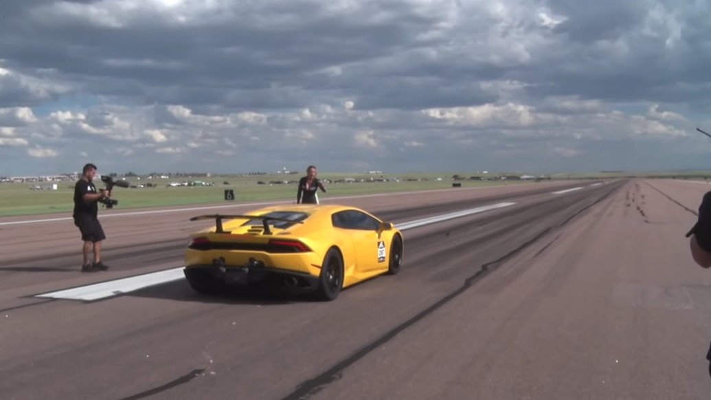 Underground Racing Lamborghini Huracan hits 259 mph in the half mile