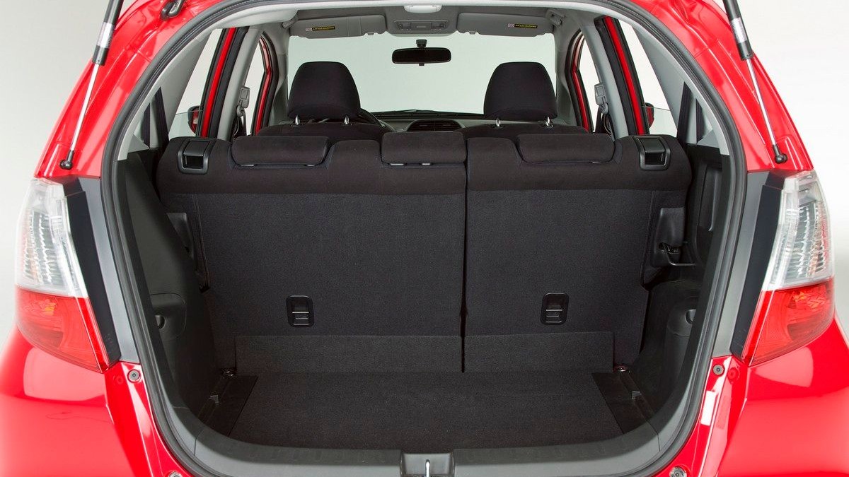 Как снять багажник на хонда фит 3 Update: 2009 Honda Fit priced at $15,220 in the U.S.