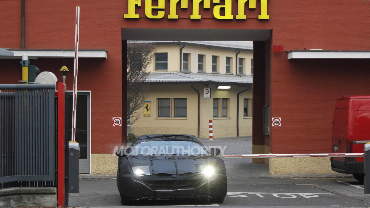 2013 Ferrari 599 replacement spy shots