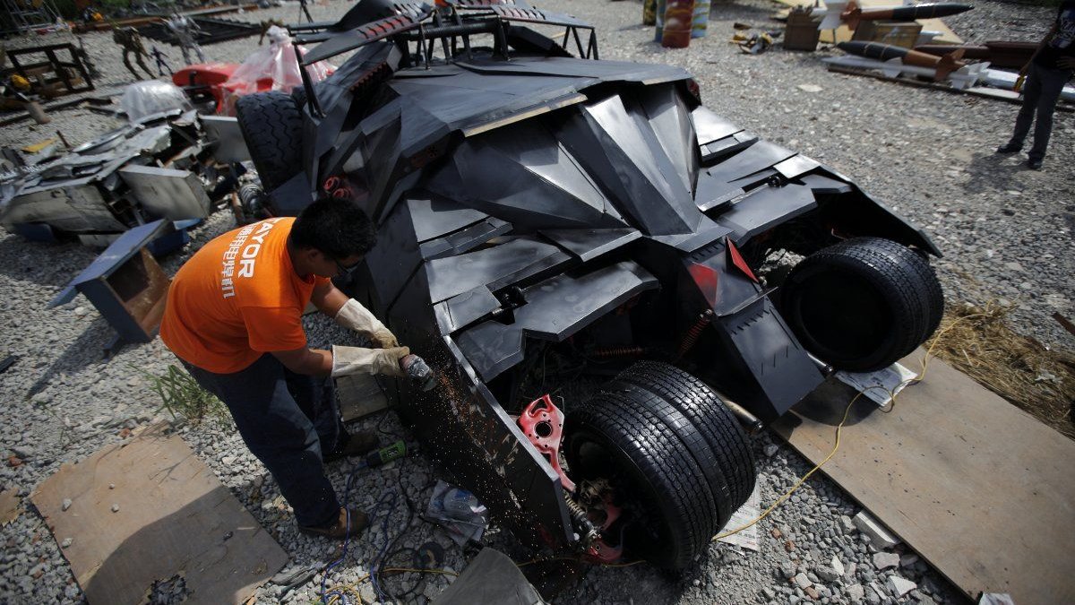 The Dark Knight Goes Green With This Electric Batmobile Tumbler Replica