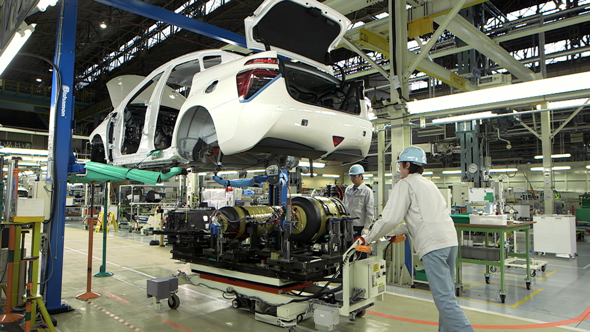 2016 Toyota Mirai construction at Motomachi plant