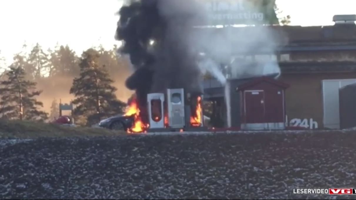 Tesla Model S fire at Supercharger station, Brokelandsheia, Norway, Jan 2016  [frame from VG TV]