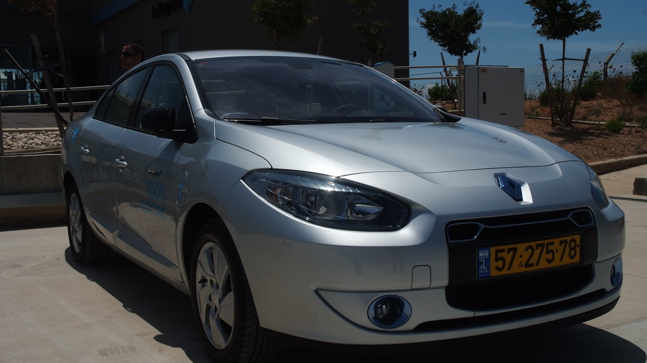2012 Renault Fluence ZE electric car, powered by Better Place in Israel [photo: Brian of London]