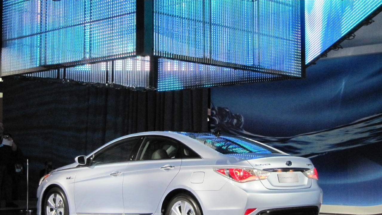 2011 Hyundai Sonata Hybrid at 2010 New York Auto Show