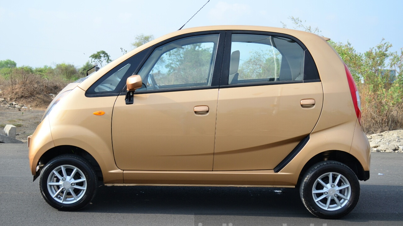 Tata Nano Twist (Images: Indian Autos Blog)