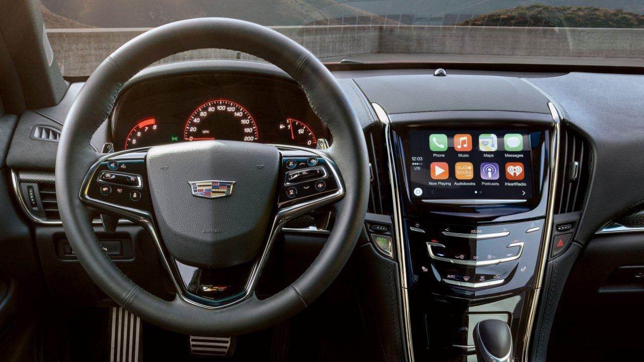 Cadillac CUE With Apple CarPlay