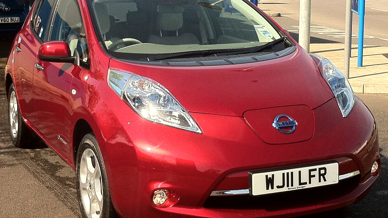 Uk, 2011 Nissan Leaf