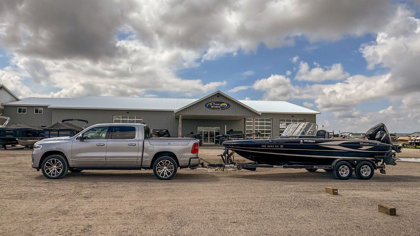 2025 Ram 1500 Tungsten towing