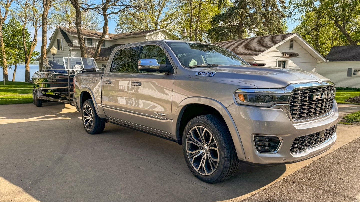 2025 Ram 1500 Tungsten towing