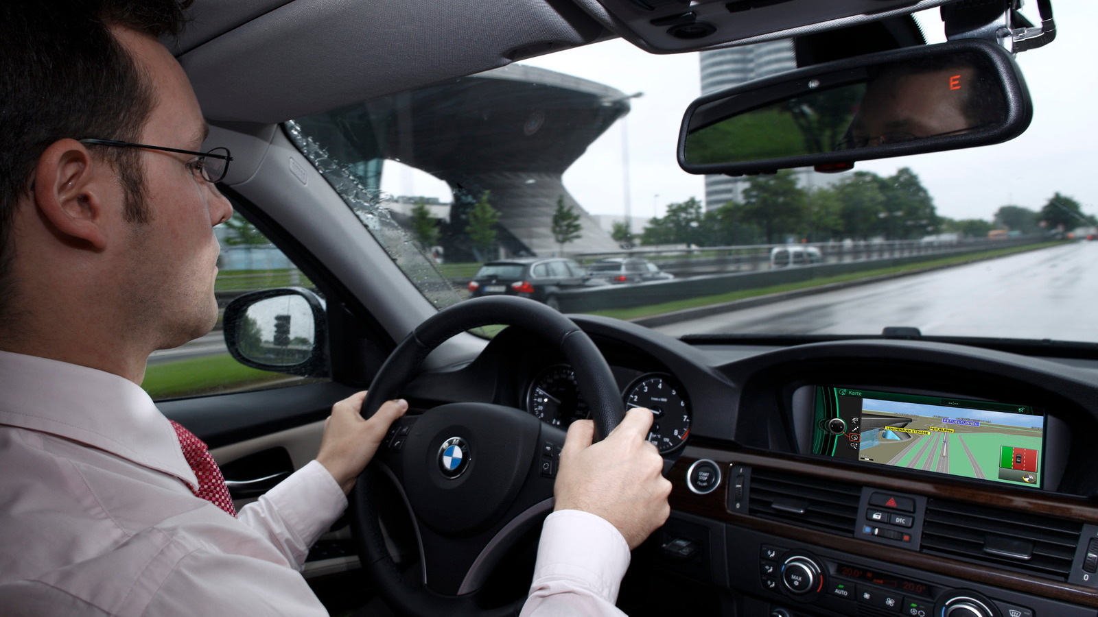 BMW Pathfinder "micronavigation" system prototype