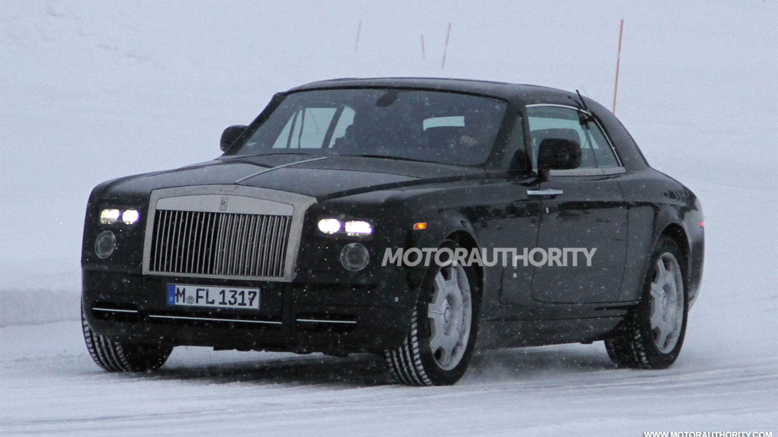 2013 Rolls-Royce Phantom Coupe facelift spy shots