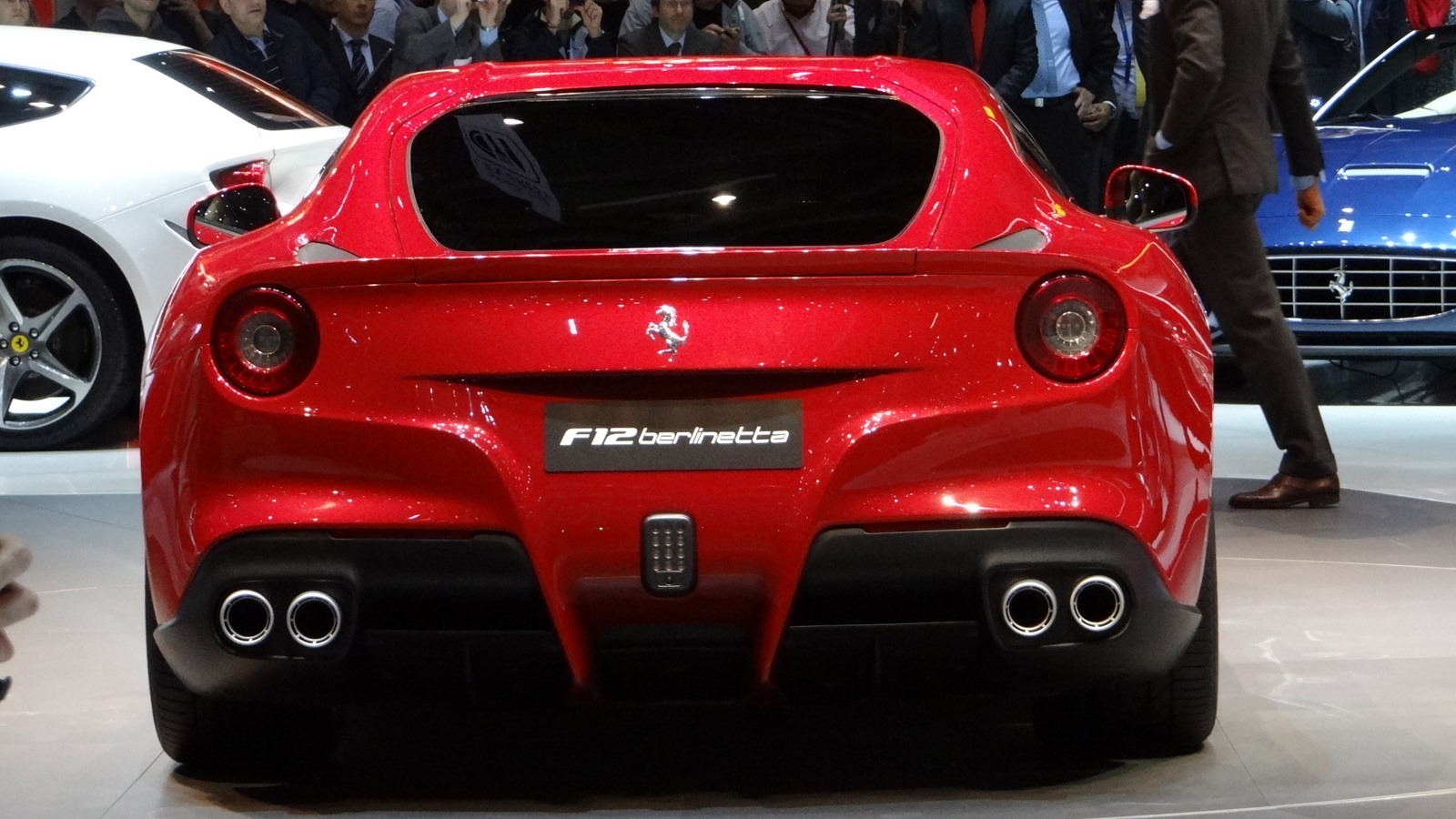 Ferrari F12 Berlinetta live photos