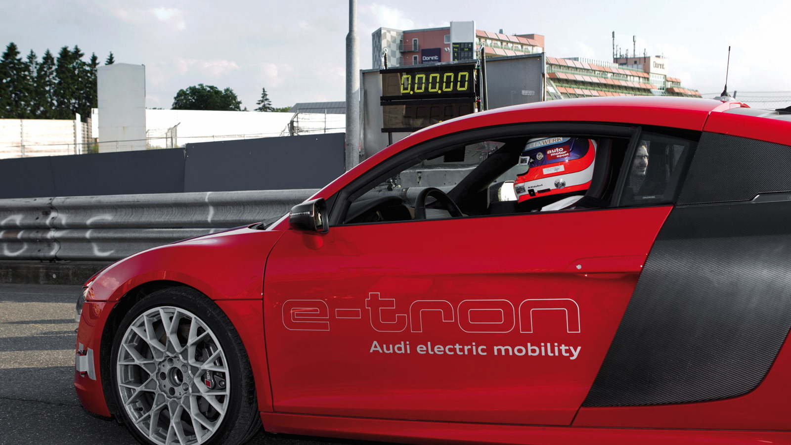 2013 Audi R8 e-tron with 8:09.099 Nürburgring lap time