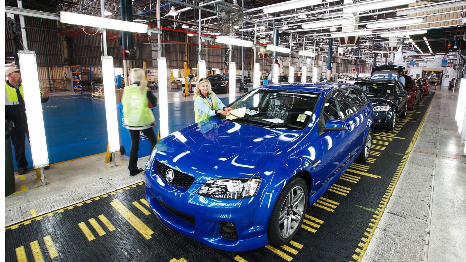 VE Commodore production line at Holden plant