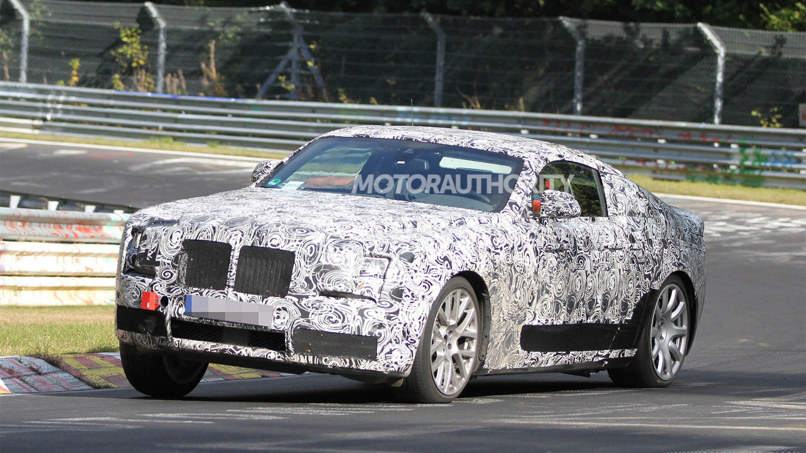 2014 Rolls-Royce Ghost Coupe (Corniche) spy shots
