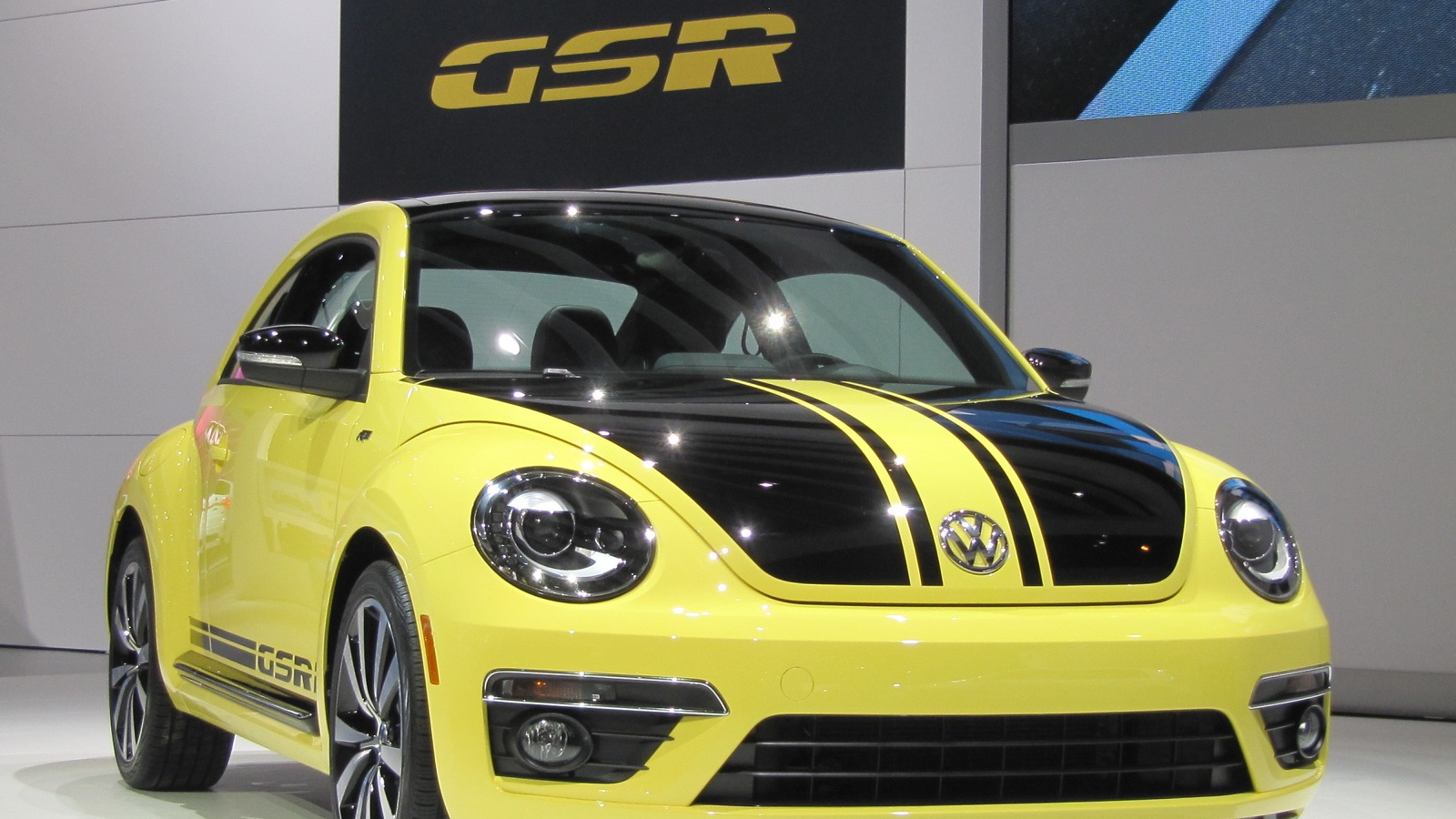 Volkswagen Beetle GSR, 2013 Chicago Auto Show