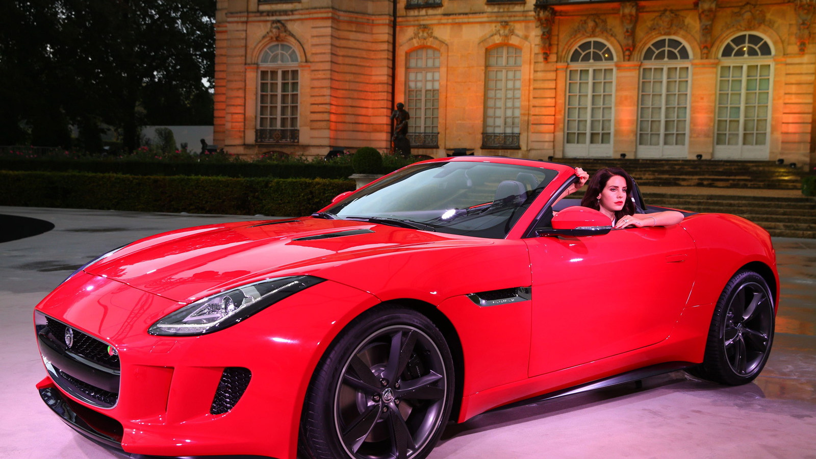 Lana Del Rey and the 2014 Jaguar F-Type