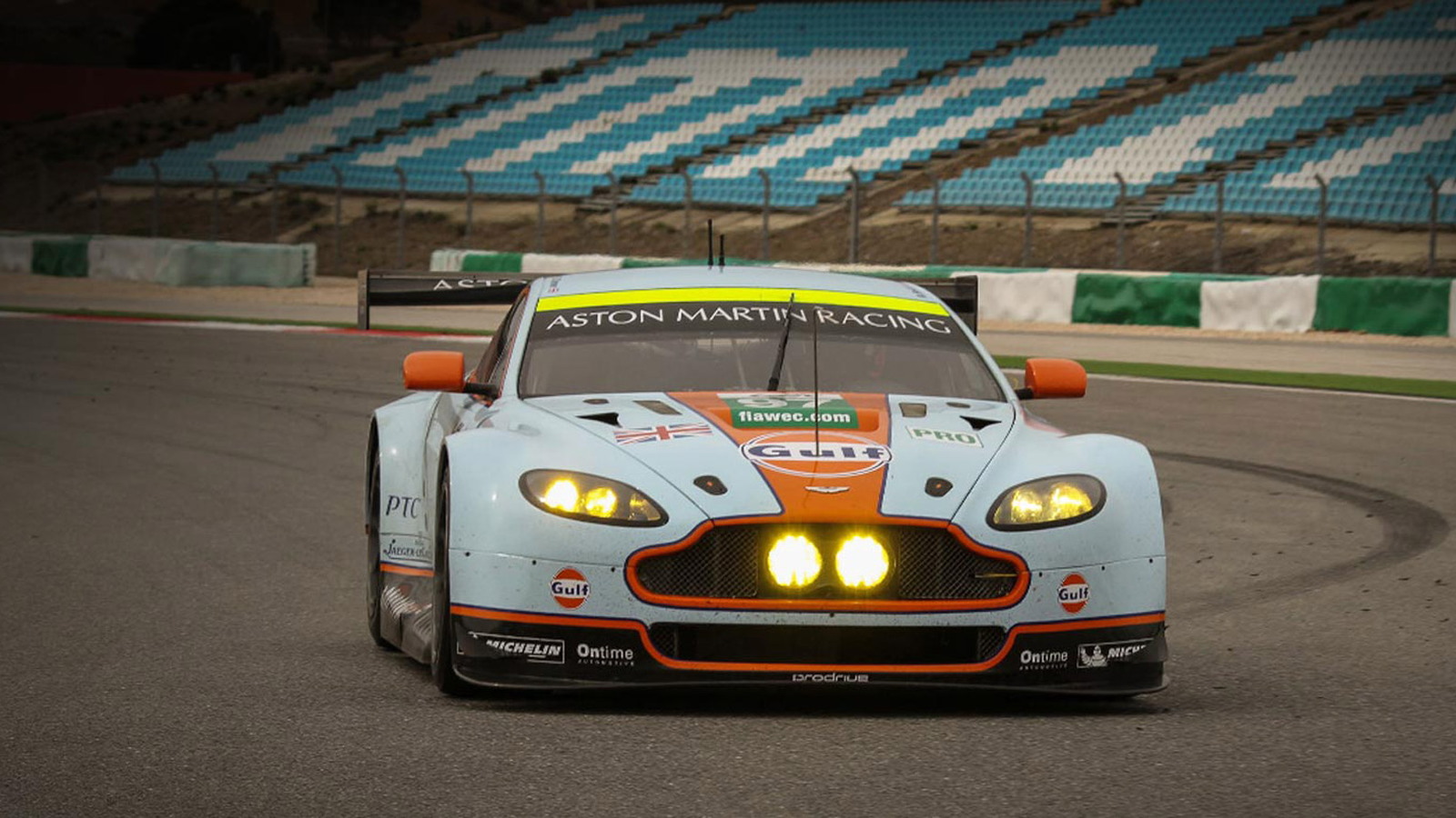 2013 Aston Martin Vantage GTE race car