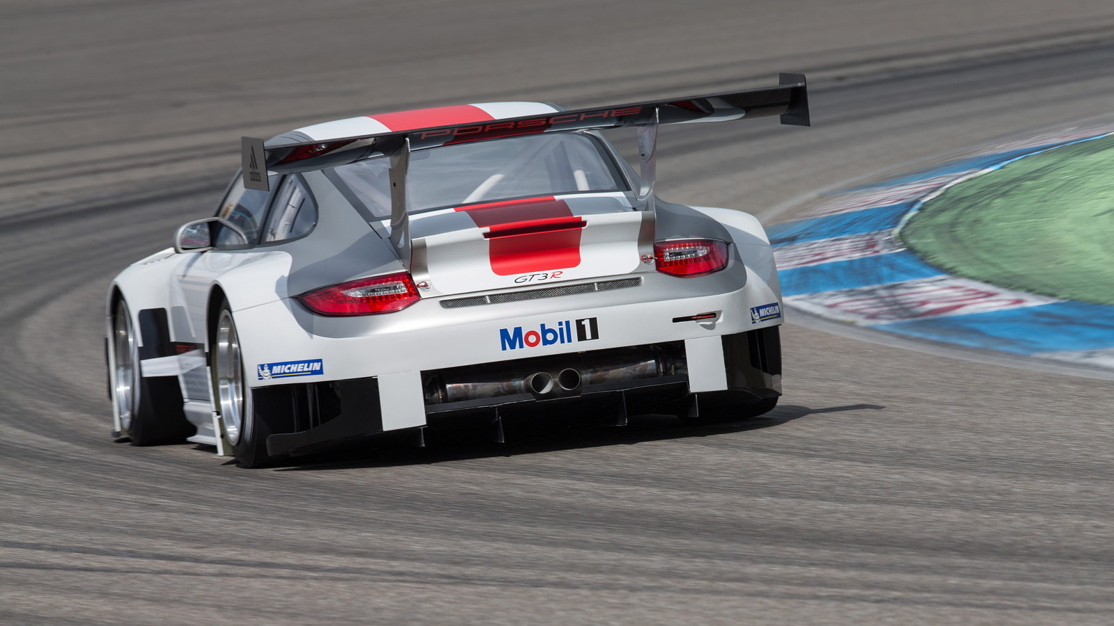 2013 Porsche 911 GT3 R race car