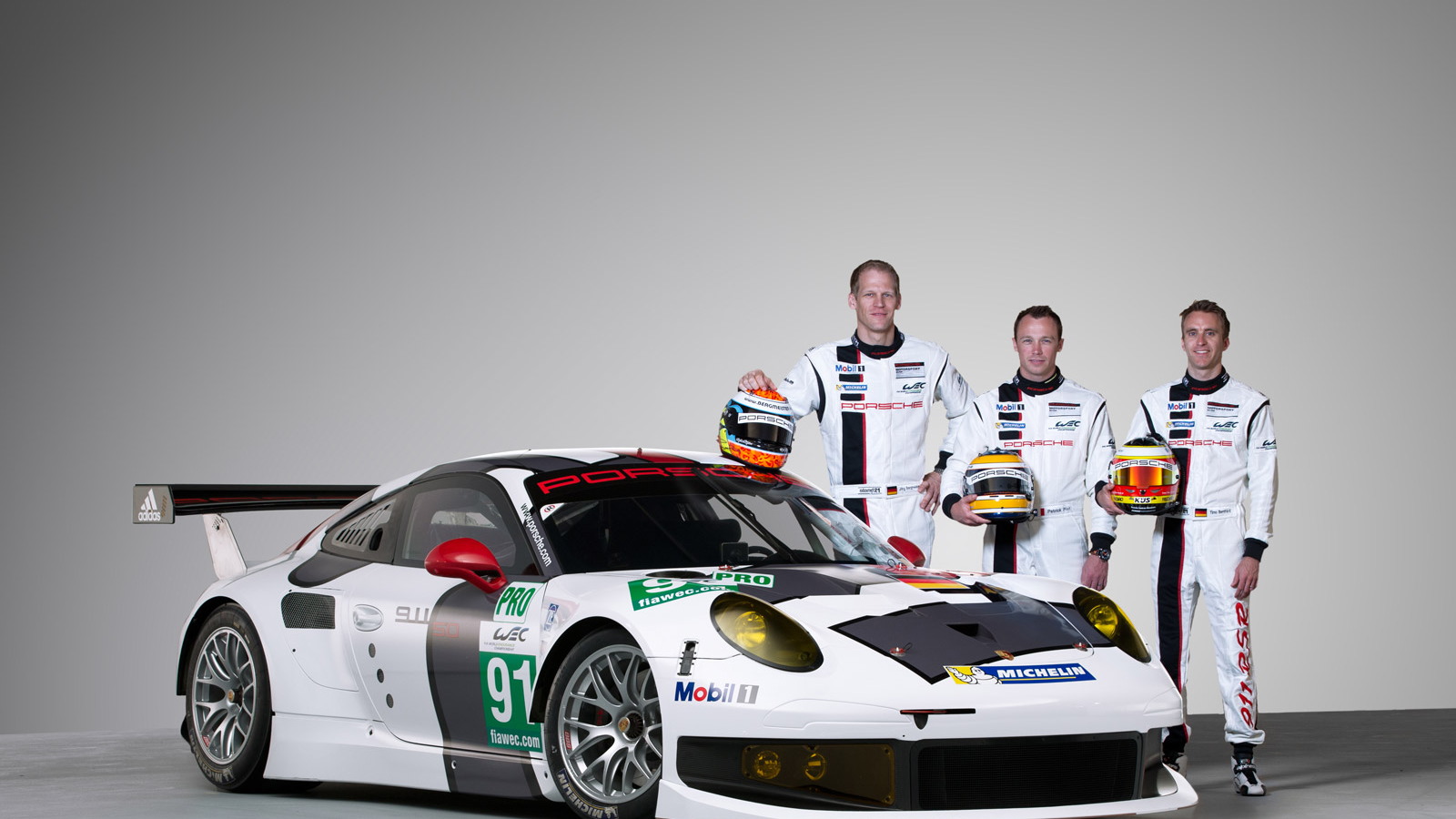 2013 Porsche 911 RSR race car