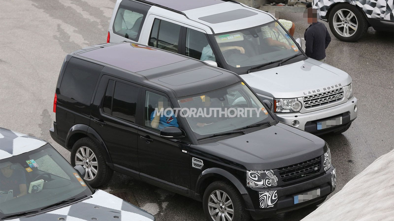 2014 Land Rover LR4 (Discovery) facelift spy shots