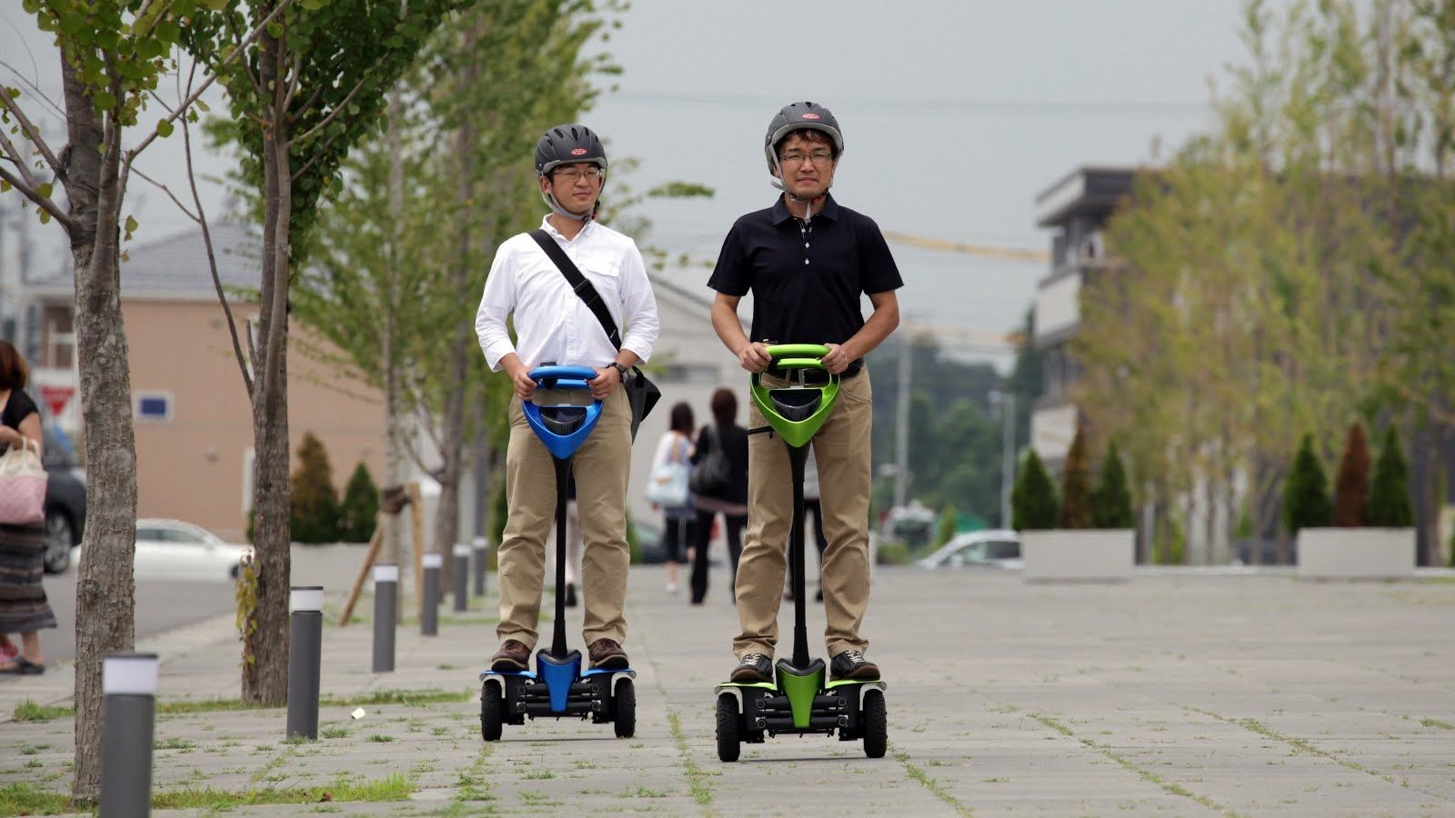 Toyota Winglet electric mobility assistance robot