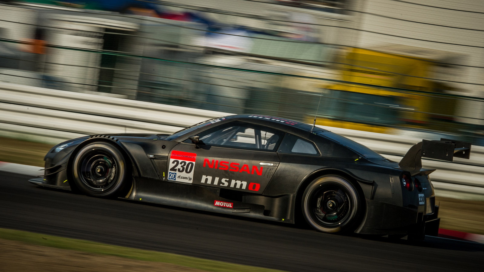 2014 Nissan GT-R NISMO GT500 Super GT race car