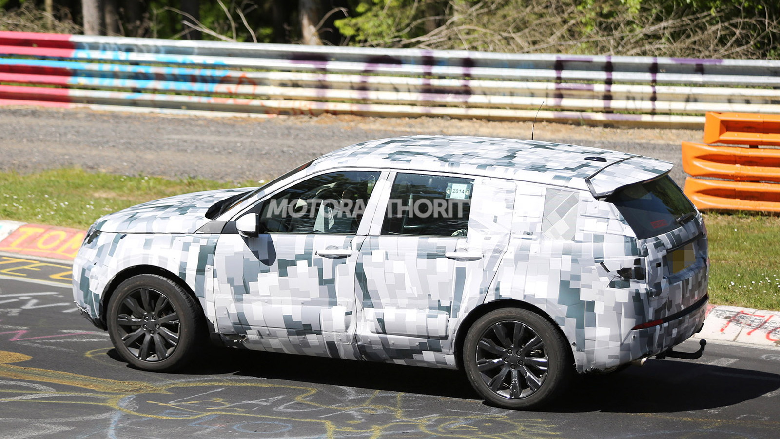 2016 Land Rover Discovery Sport (LR2 Replacement) spy shots