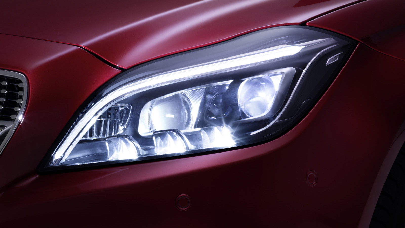 2015 Mercedes-Benz CLS-Class MULTIBEAM LED headlights