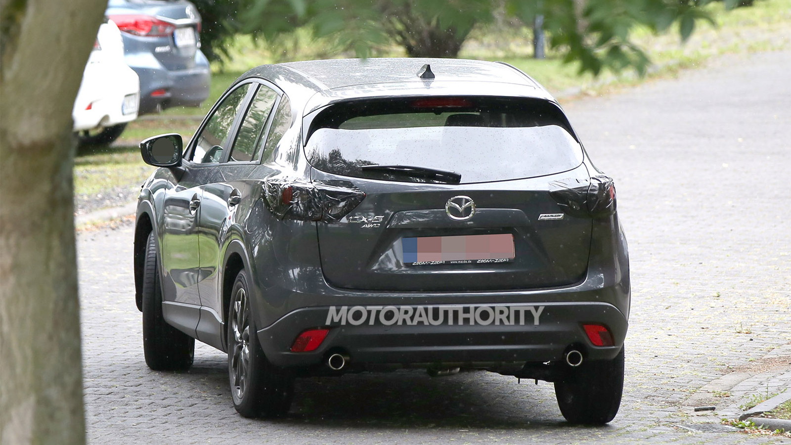2016 Mazda CX-5 facelift spy shots