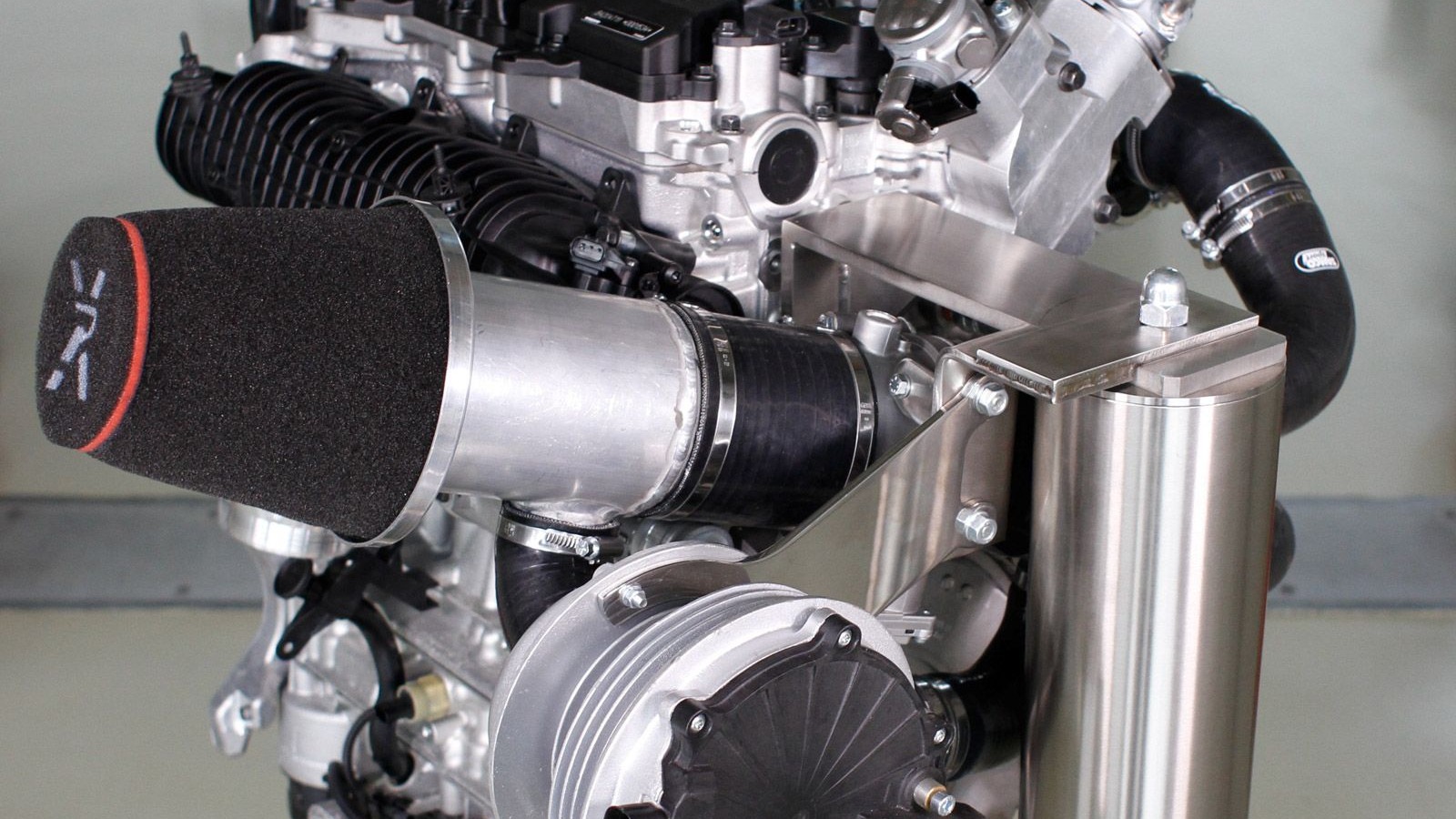 volvo reveals 450 hp 4 cylinder with electric aided turboVolvo Reveals 450hp Fourcylinder With Electricallydriven Turbo #7