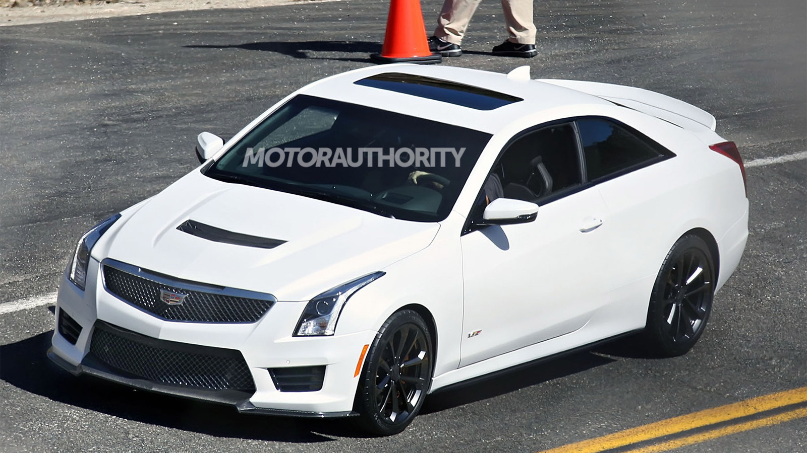 2016 Cadillac ATS-V Coupe spy shots