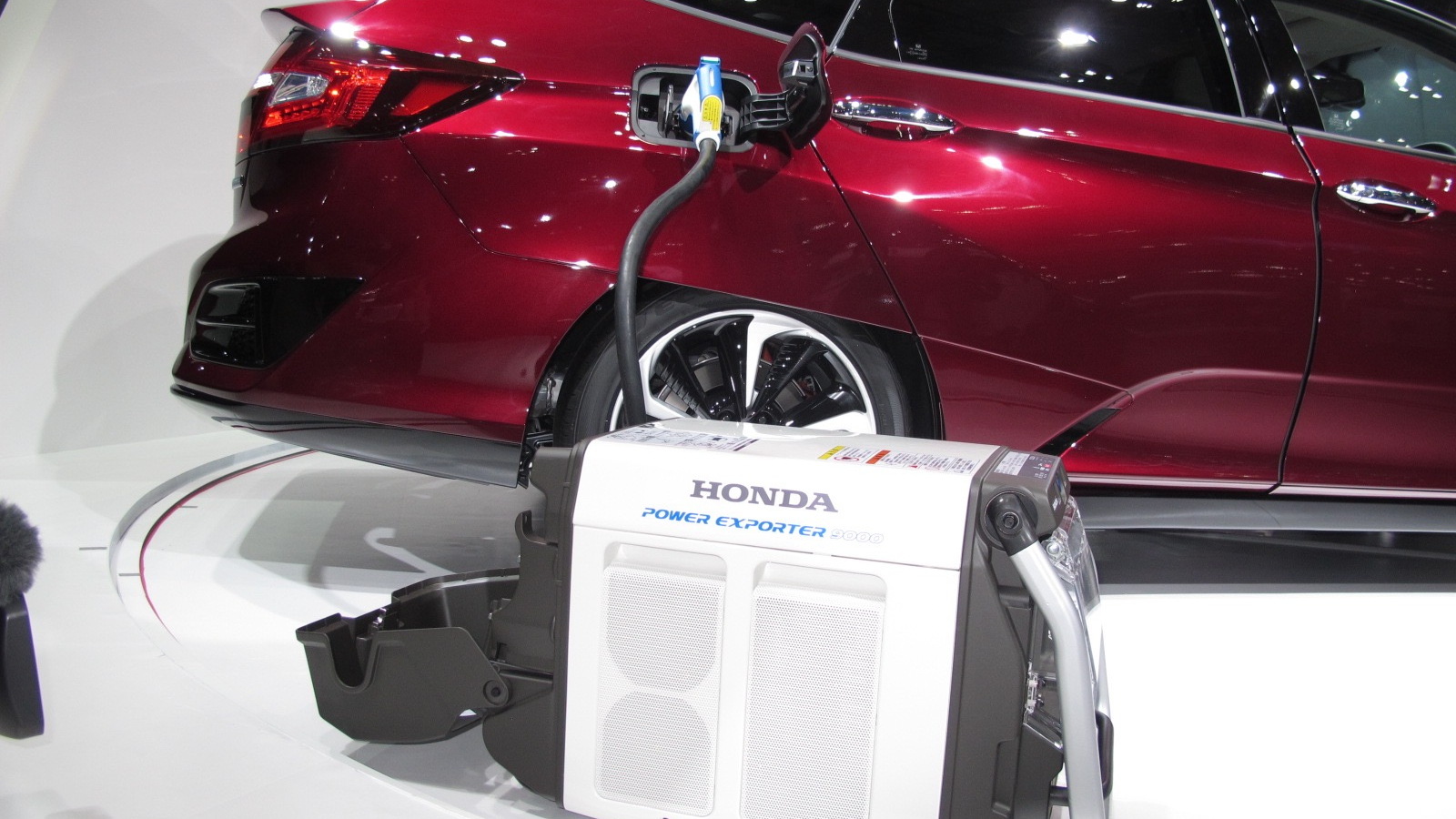 Honda Clarity Fuel Cell, 2015 Tokyo Motor Show