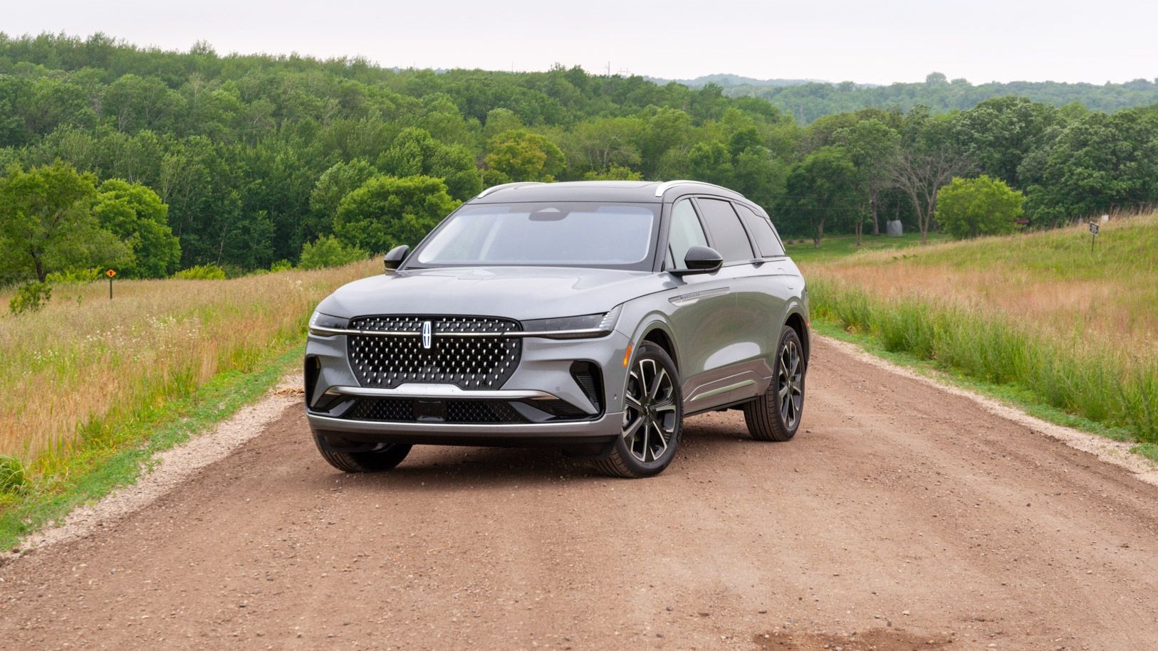 2024 Lincoln Nautilus hybrid