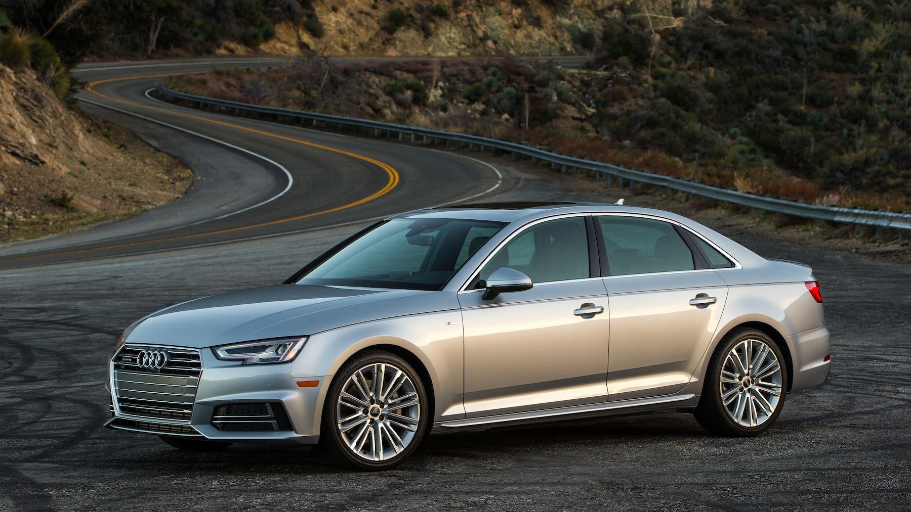 Audi A4 gets new look, more tech and mild hybrid powertrains - CNET