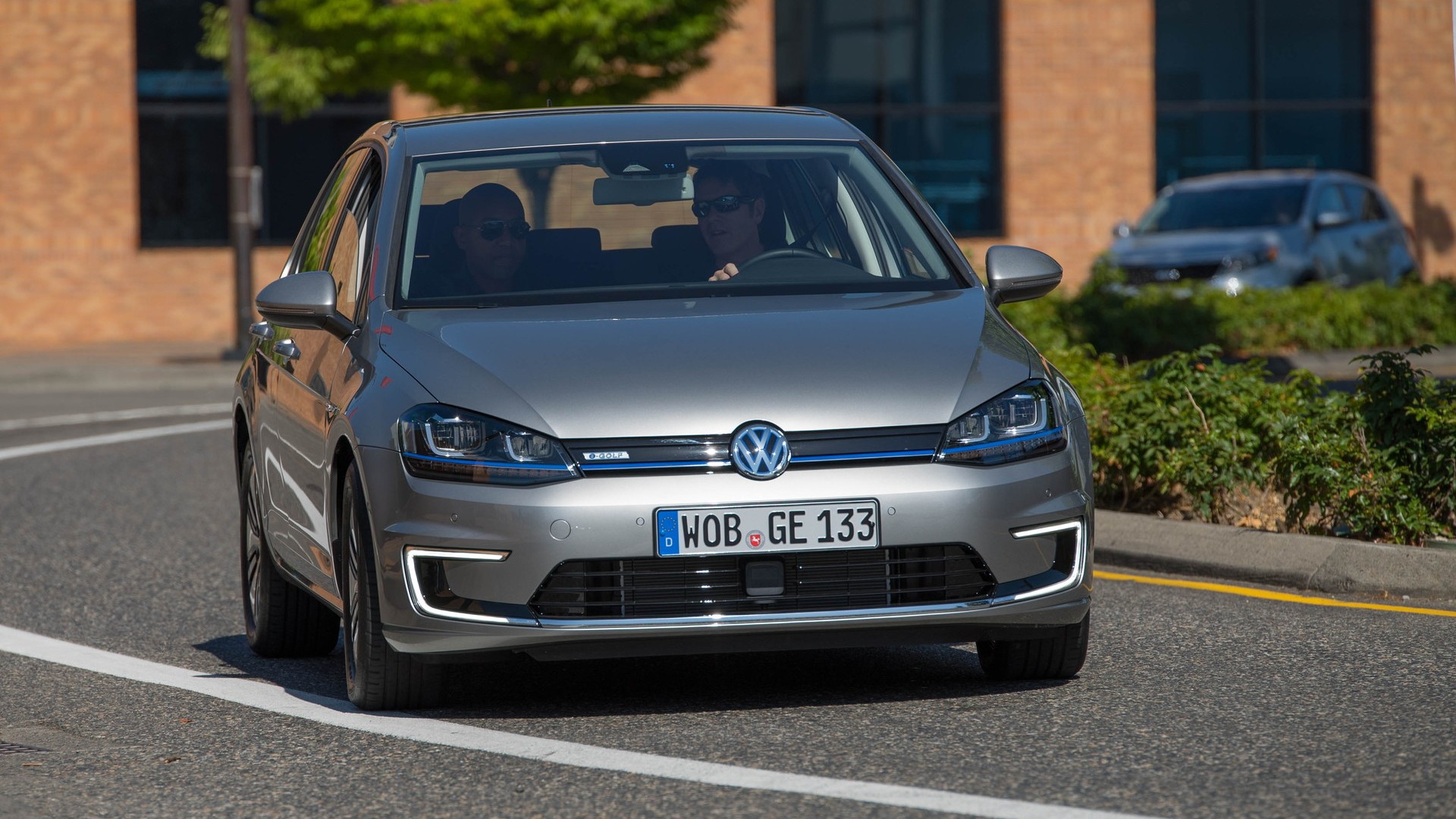 2015 Volkswagen e-Golf (Euro spec)  -  Driven, Portland OR, July 2014  (credit: NWAPA)