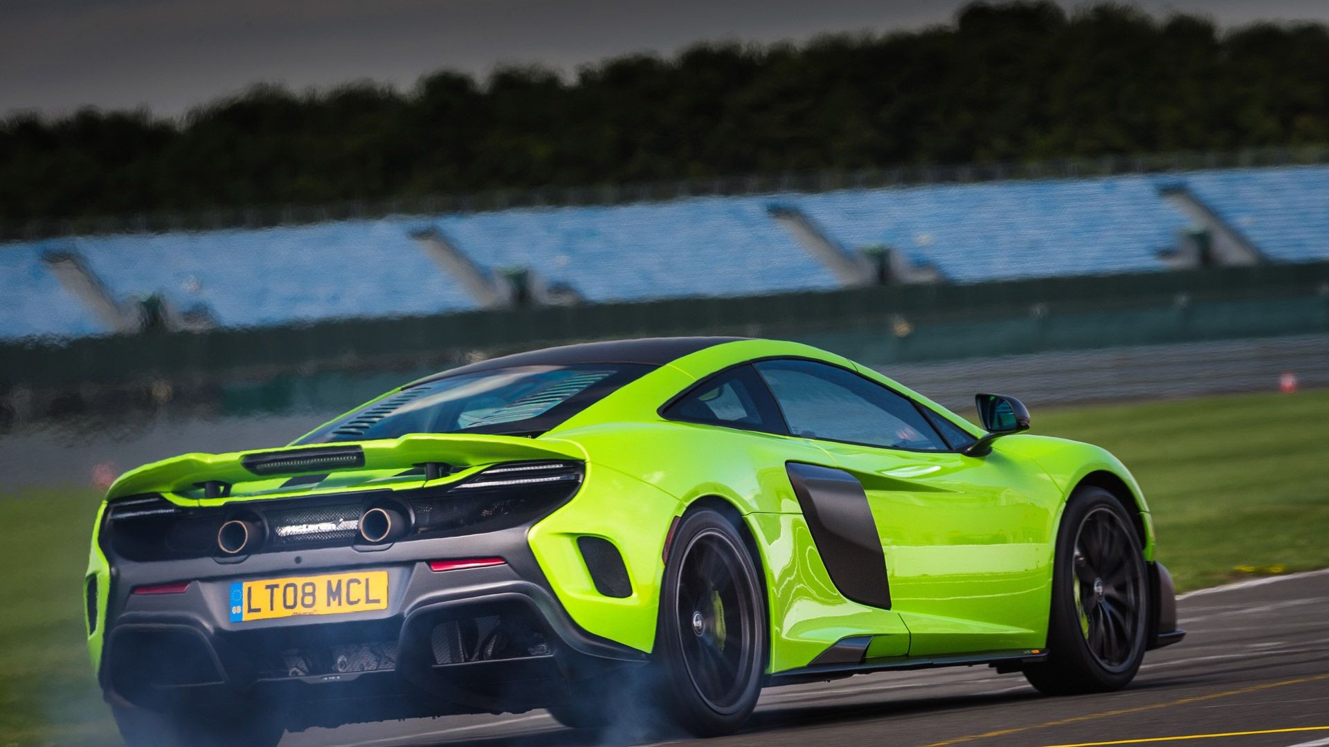 MCLAREN 650s MCLAREN 675lt