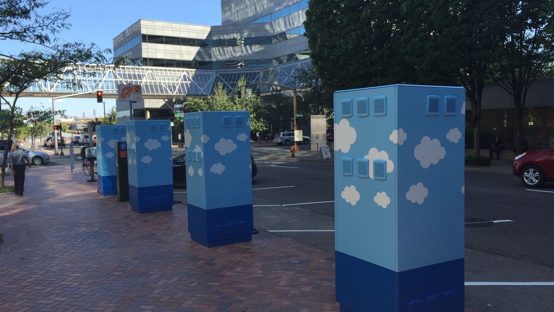 Portland's Electric Avenue Relocates, Adds DC Fast Chargers