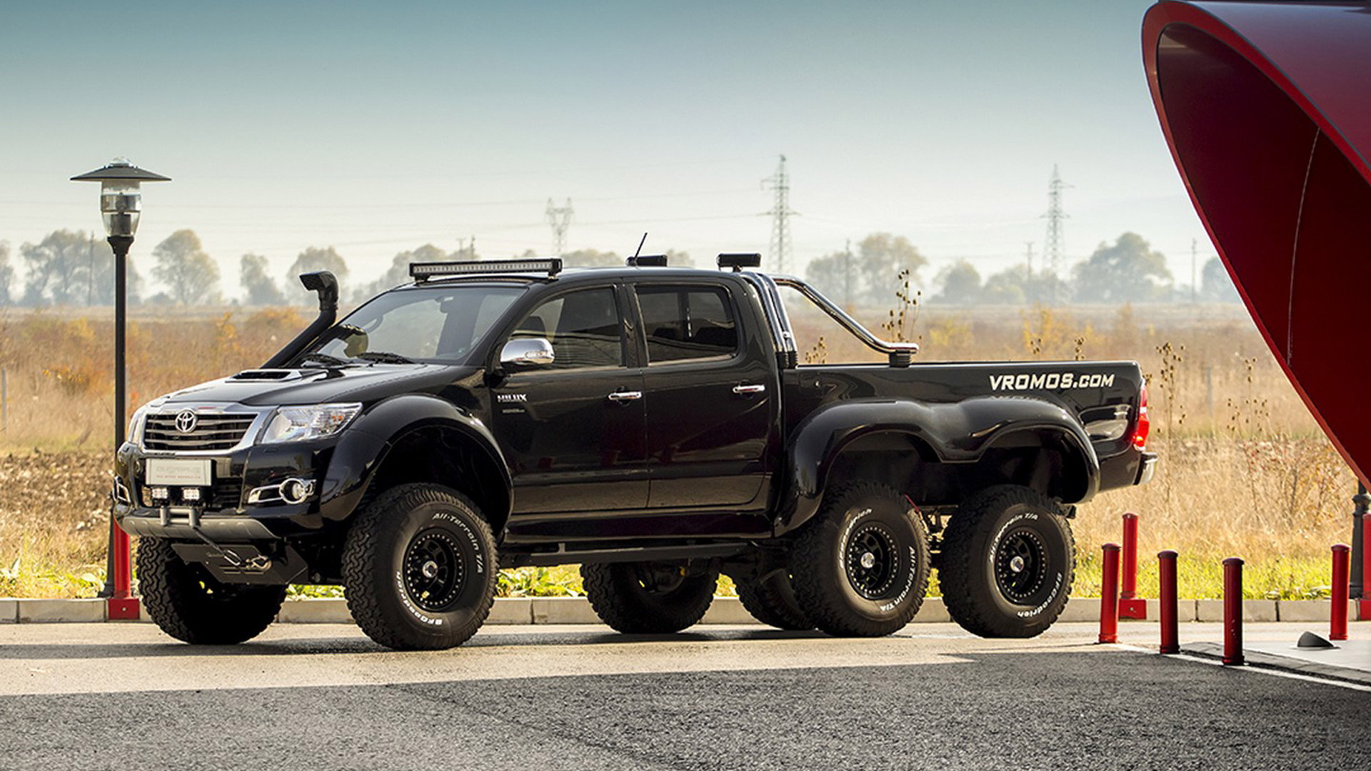2015 Toyota Hilux 6x6 by Vromos
