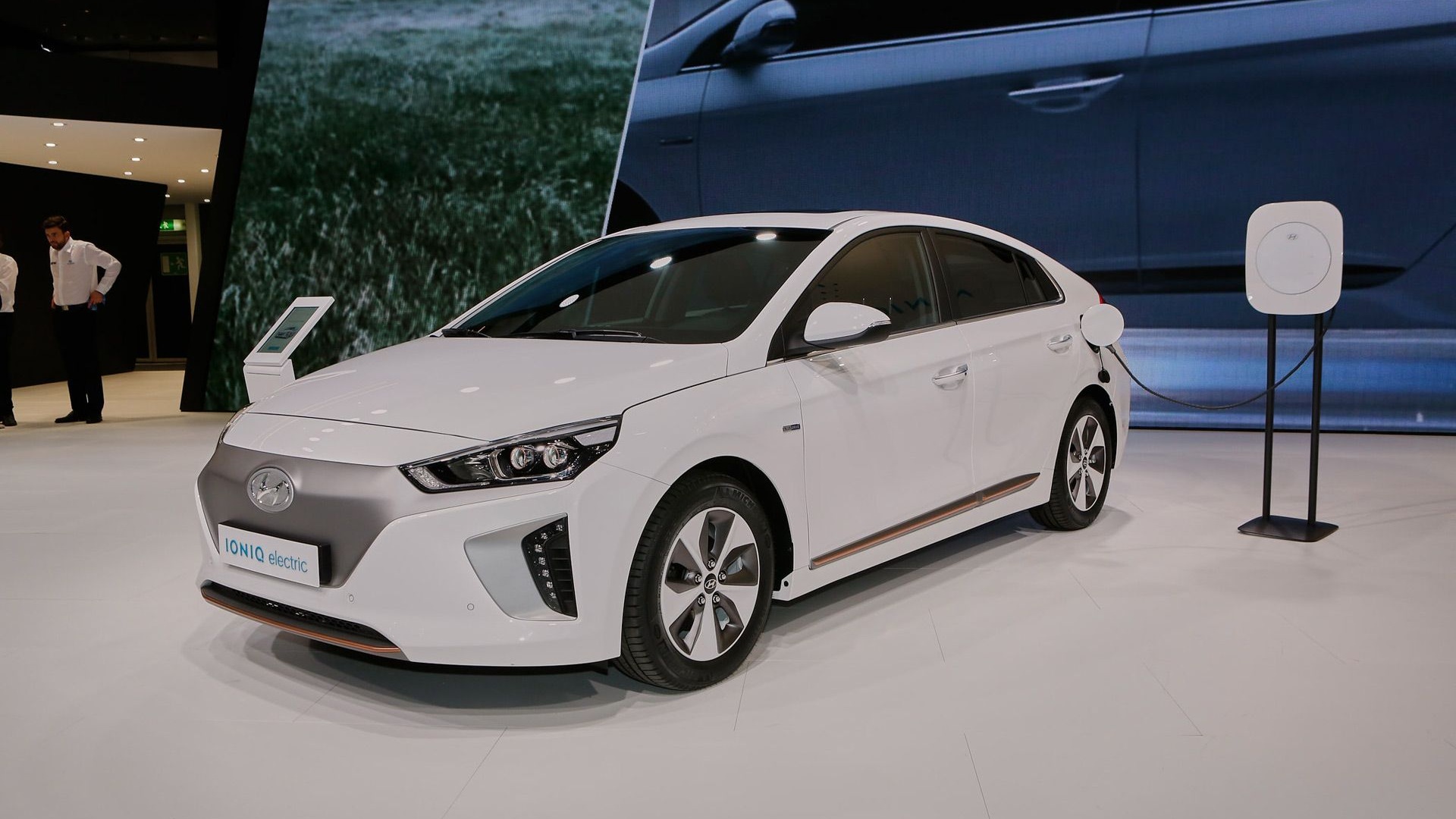 2017 Hyundai Ioniq (European spec), 2016 Geneva Motor Show