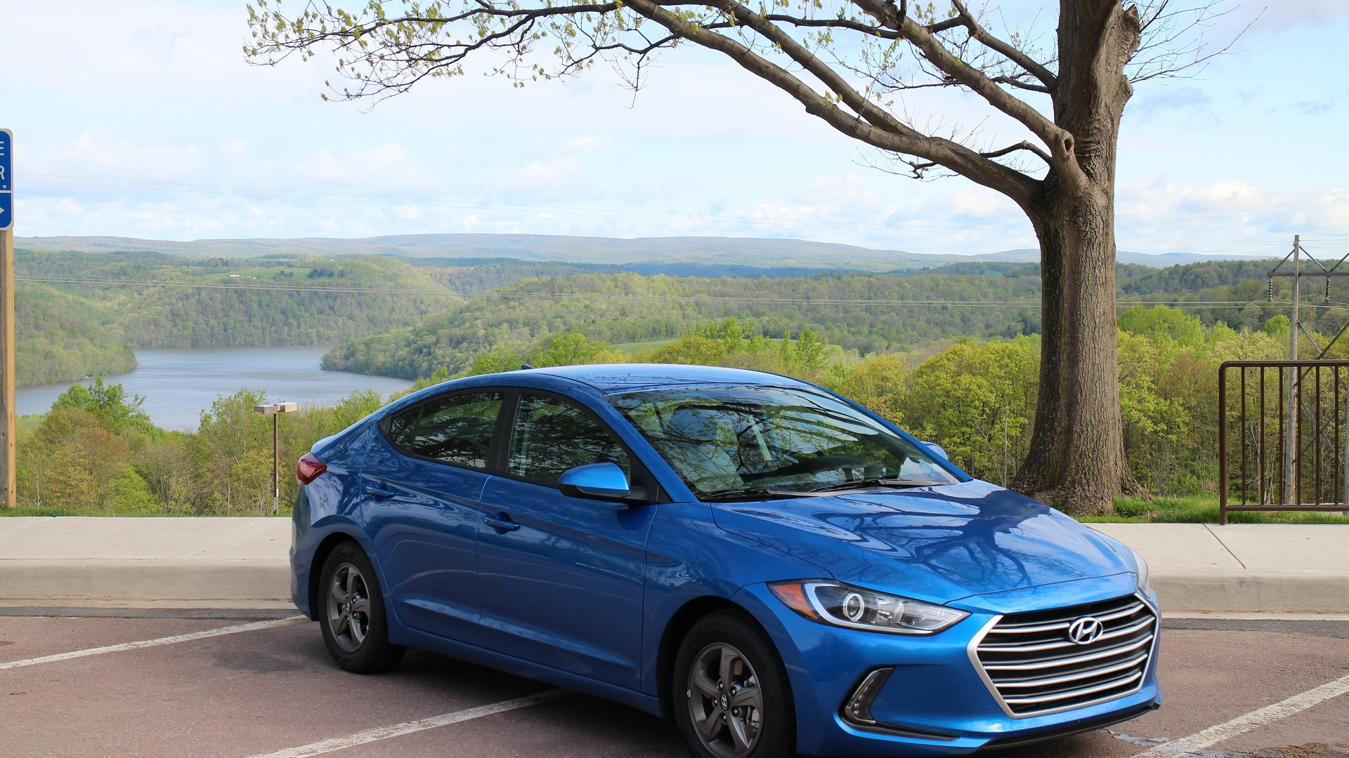 2017 Hyundai Elantra Eco road trip, May 2016 - Maryland's welcome center wins "Most Scenic' award