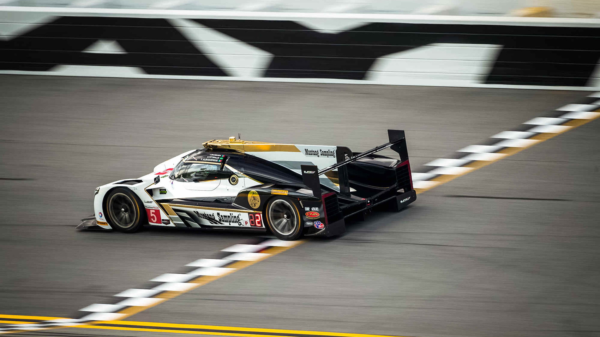 Joao Barbosa in the Cadillac DPi-V.R secures pole for 2017 24 Hours of Daytona
