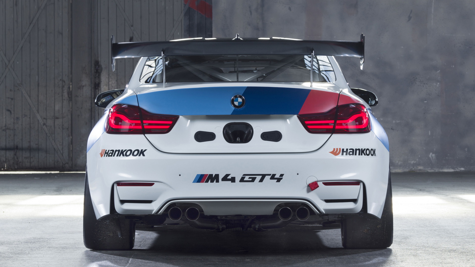 2018 BMW M4 GT4 race car
