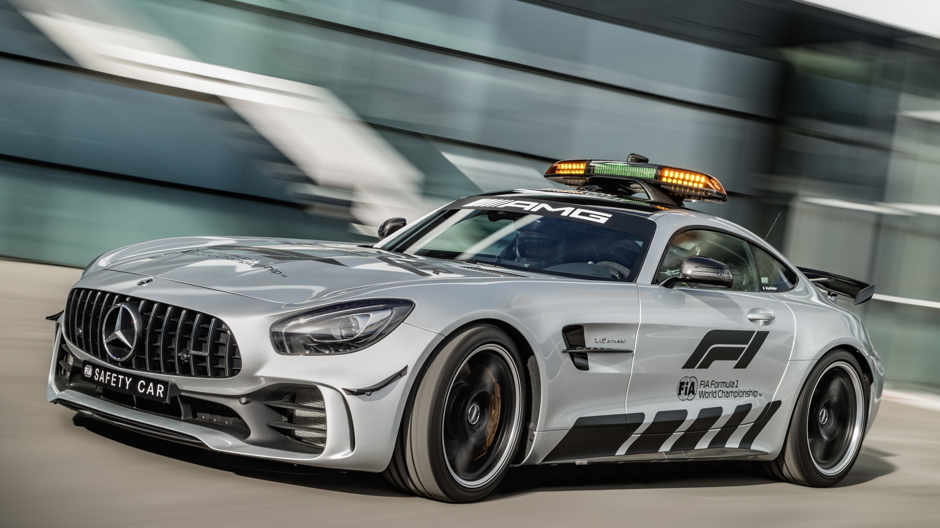 2018 Mercedes-AMG GT R Formula 1 safety car