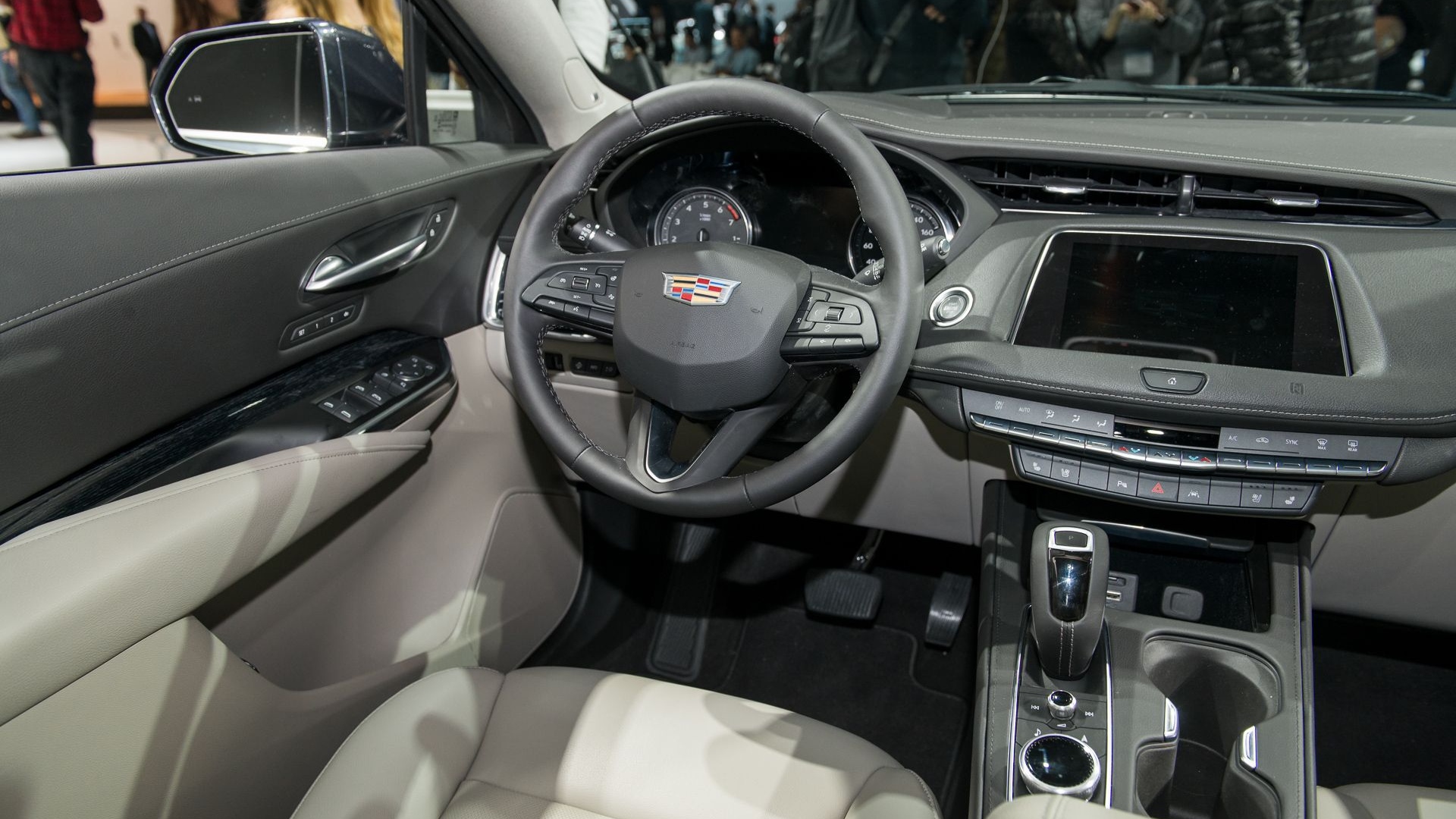 2019 Cadillac XT4, 2018 New York auto show