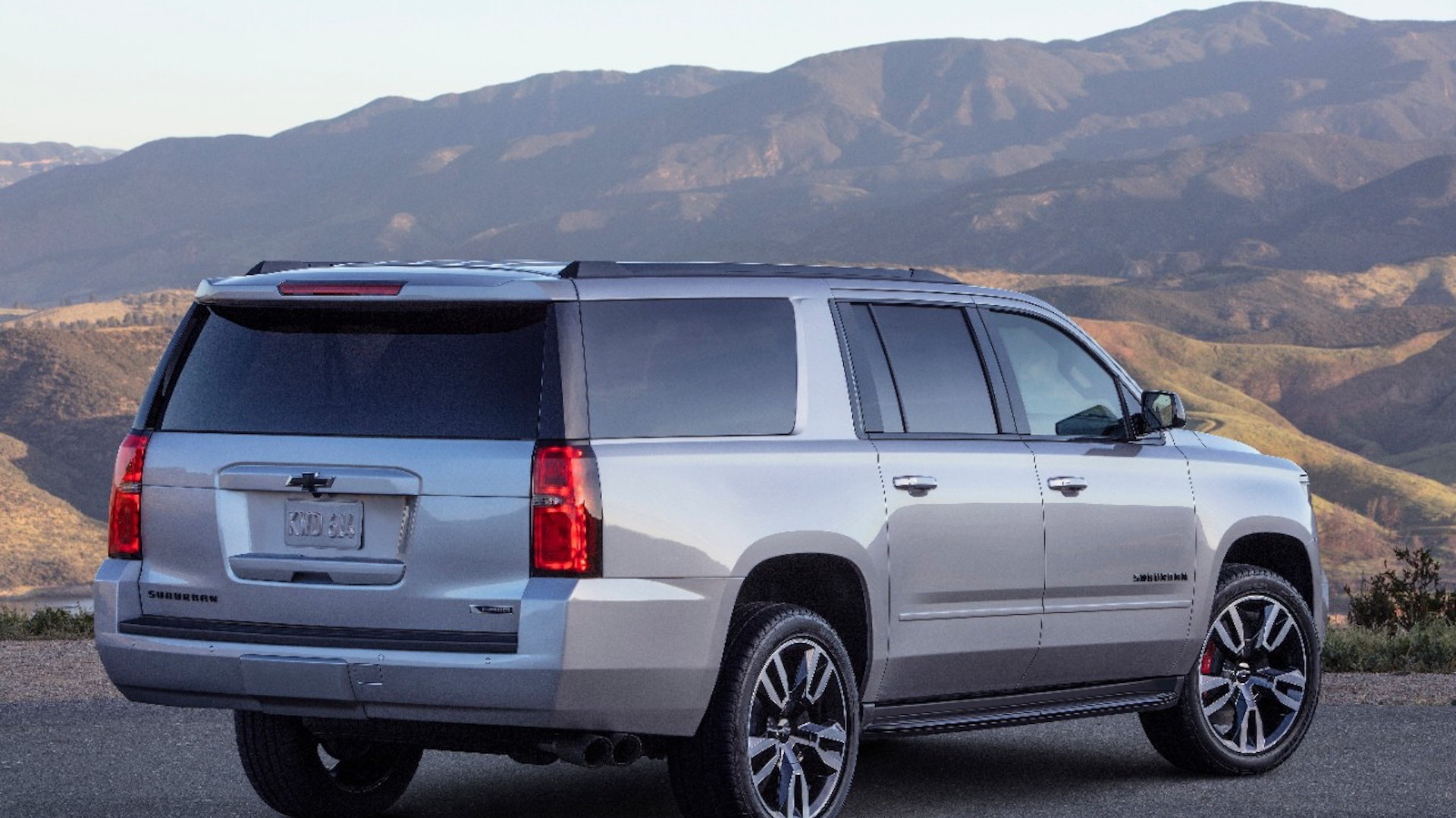 2019 Chevrolet Suburban RST Performance Package
