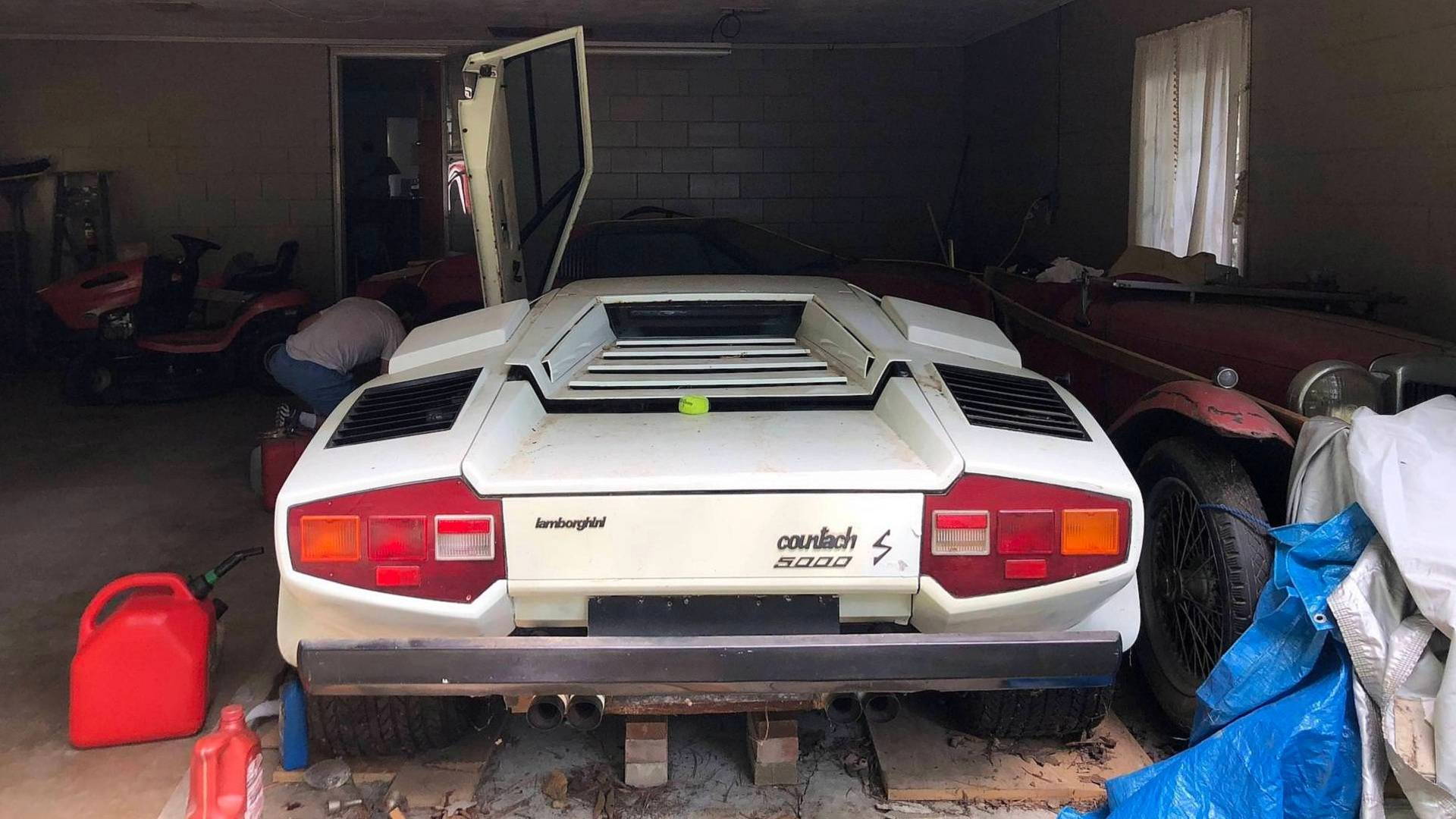 Grandma's 1981 Lamborghini Countach is still cool even covered in dust